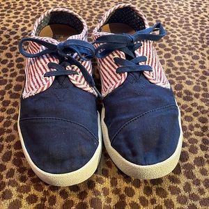 🇺🇸 TOMS SHOES 🇺🇸